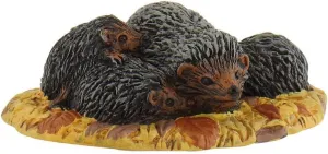 Animal World 7cm Group of Hedgehogs Figurine