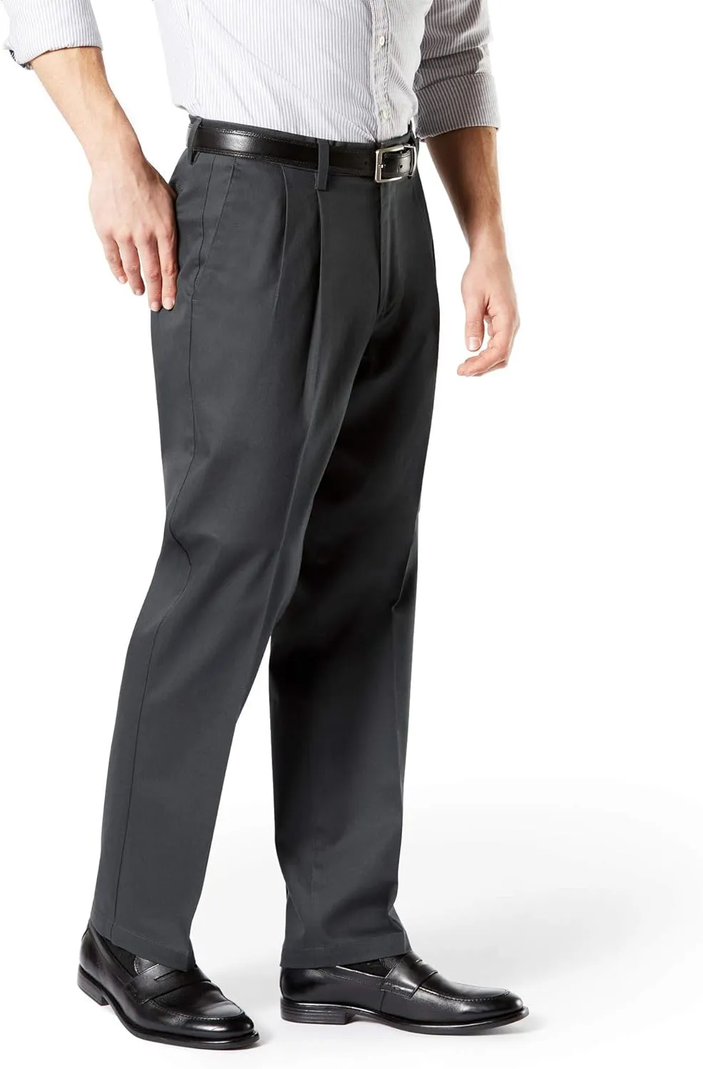 Dockers Men's Classic Fit Signature Lux Cotton Pleated Stretch Pants (Regular and Big & Tall)