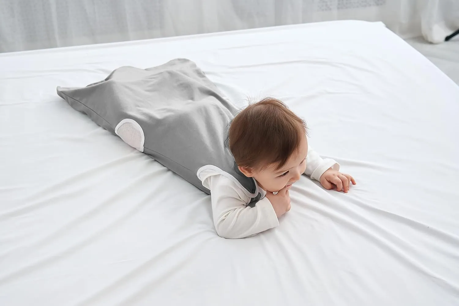 TWINOR Breathable Reduce Suffocation Risk Baby Wearable Blanket, Sleeping Bag with 2-Way Zipper, Tog 0.5 Soft Sack