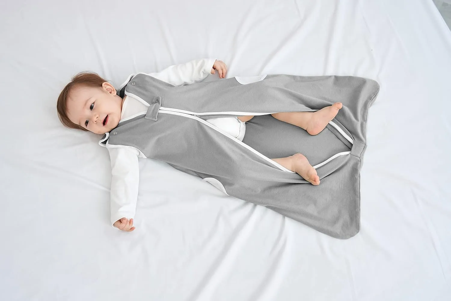 TWINOR Breathable Reduce Suffocation Risk Baby Wearable Blanket, Sleeping Bag with 2-Way Zipper, Tog 0.5 Soft Sack