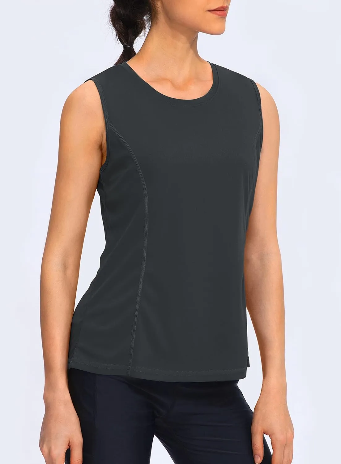 YYV Women's Workout Tank Tops Lightweight Sleeveless Shirts for Women Loose Fit Tops for Athletic Running Tennis Yoga
